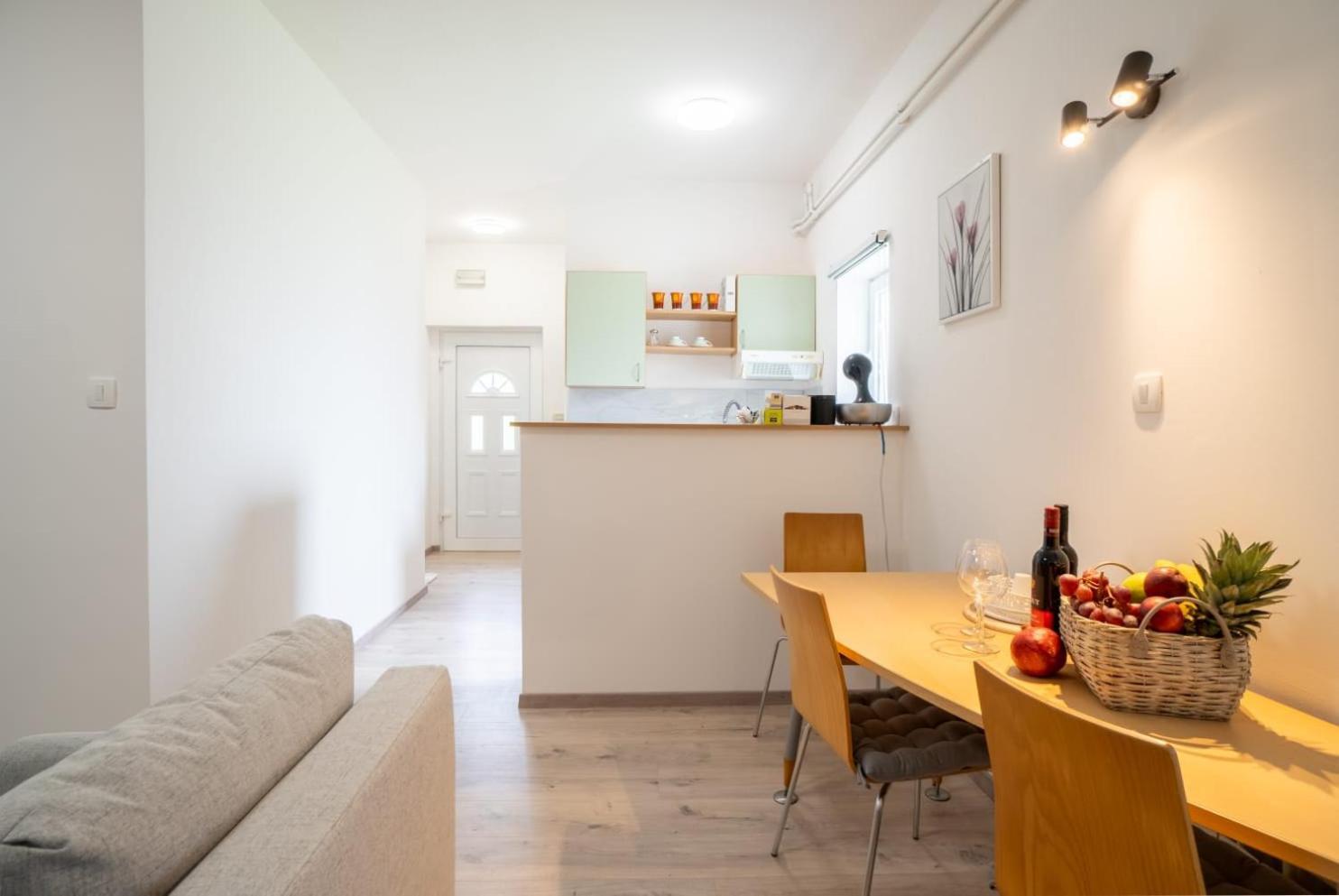 Apartman Mihovil Gospić Exterior foto